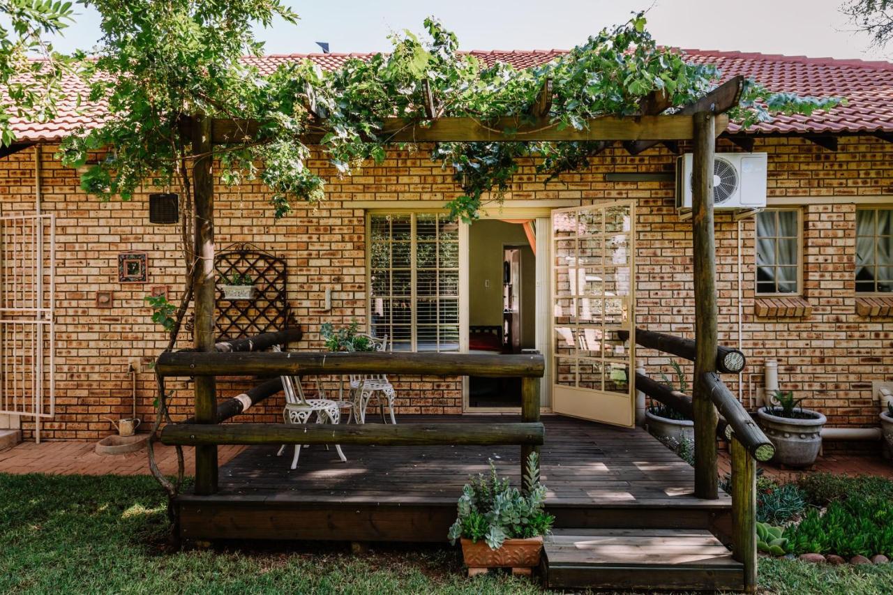 Boubou Bed And Breakfast Rustenburg Exterior photo
